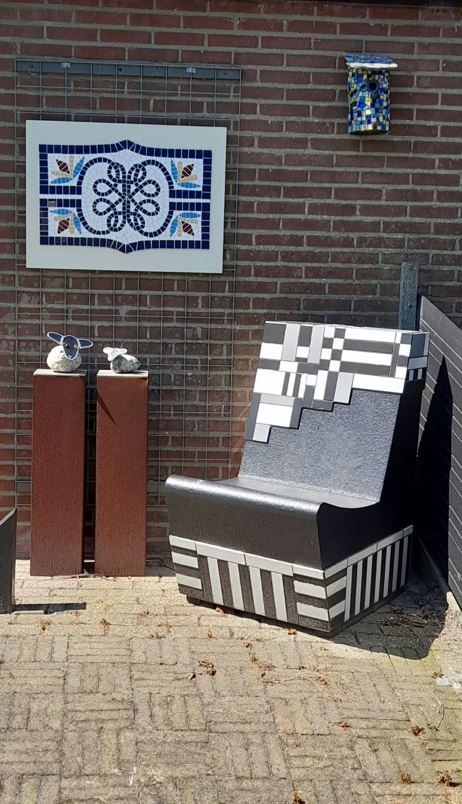 Mozaïek stoel en wanddecoratie